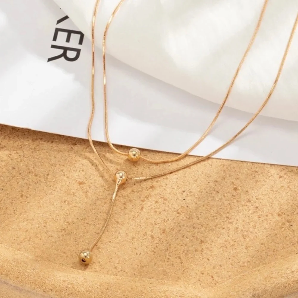 ✨✨Triple Ball Lariat Necklace ✨✨✨ - Picture 2 of 5
